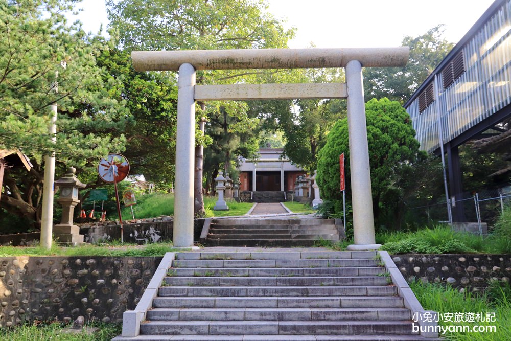 苗栗景點 通霄神社秒飛日本 藏在山丘上的鳥居神社 拍到超滿足 小兔小安 旅遊札記